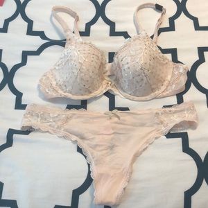 Victoria’s Secret lacey bra and thong set NWT